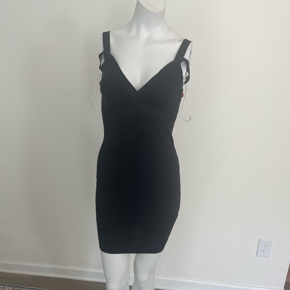Elegant Black Sleeveless Dress